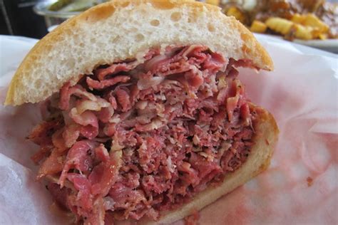 How many calories are in pastrami pepper jack la baccia (37502.0) - calories, carbs, nutrition