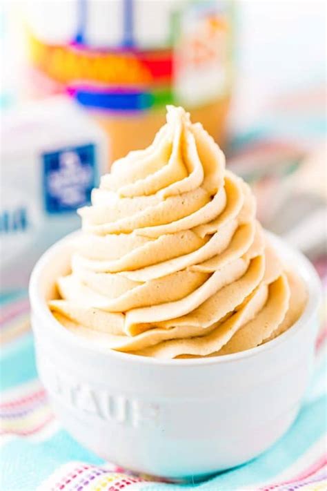 How many calories are in peanut butter cream cheese icing - calories, carbs, nutrition