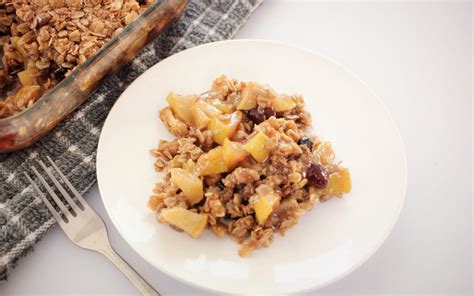 How many calories are in pear cranberry crumble - calories, carbs, nutrition