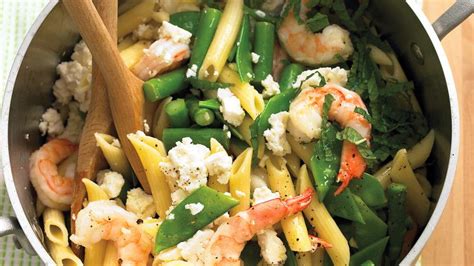 How many calories are in penne with shrimp, feta and spring vegetables - calories, carbs, nutrition