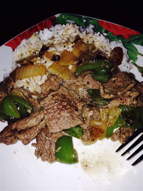 How many calories are in pepper steak - calories, carbs, nutrition