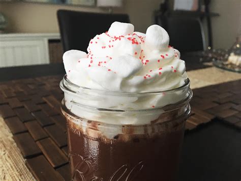 How many calories are in peppermint hot chocolate - calories, carbs, nutrition