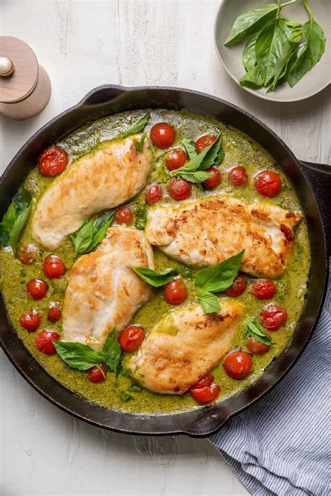 How many calories are in pesto chicken breast - calories, carbs, nutrition