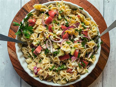 How many calories are in picnic pasta salad - calories, carbs, nutrition