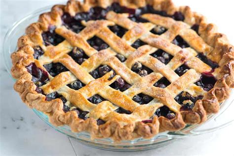 How many calories are in pie, blueberry, prepared from recipe - calories, carbs, nutrition