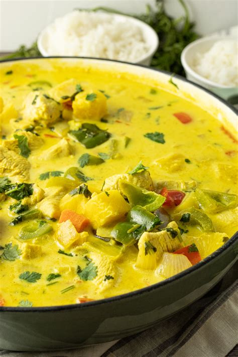 How many calories are in pineapple curry pork - calories, carbs, nutrition