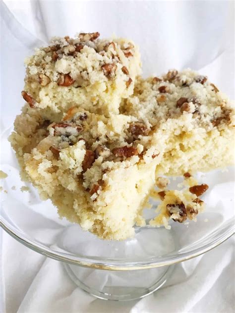 How many calories are in pineapple streusel coffee cake - calories, carbs, nutrition