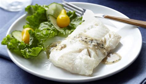 How many calories are in poached alaska cod - calories, carbs, nutrition