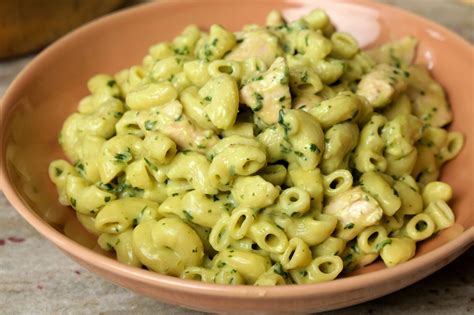 How many calories are in pork and pesto mac 'n' cheese (33608.0) - calories, carbs, nutrition