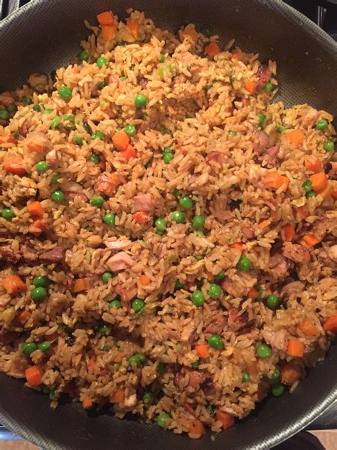 How many calories are in pork fried rice - calories, carbs, nutrition