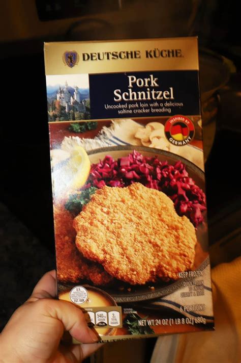 How many calories are in pork jager-schnitzel - calories, carbs, nutrition