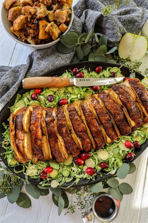 How many calories are in pork loin roasted apple stuffed mashed & cabbage - calories, carbs, nutrition