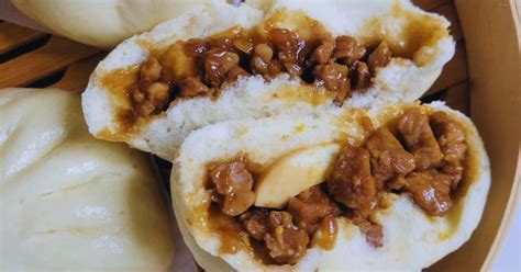 How many calories are in pork siopao - calories, carbs, nutrition