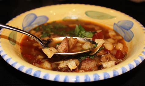 How many calories are in posole tomatillo stew 1/2 cup - calories, carbs, nutrition