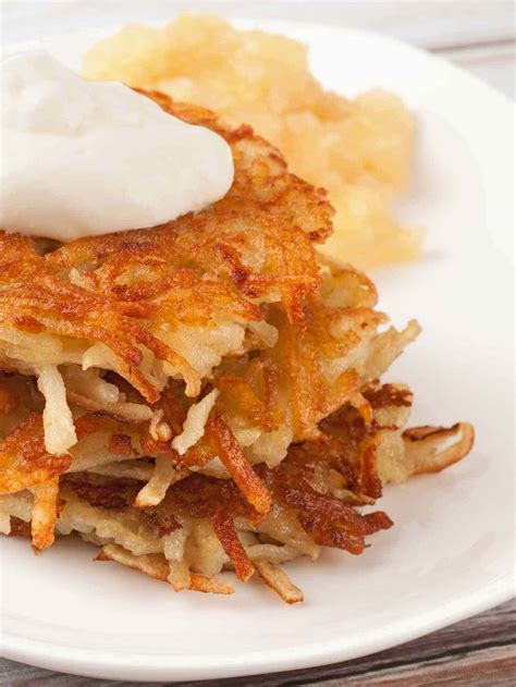 How many calories are in potato pancakes (latkes) - calories, carbs, nutrition