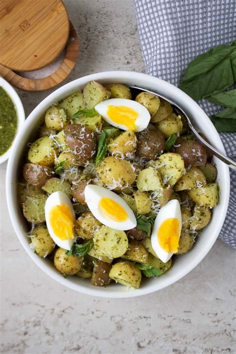 How many calories are in potato salad with pesto & arugula - calories, carbs, nutrition