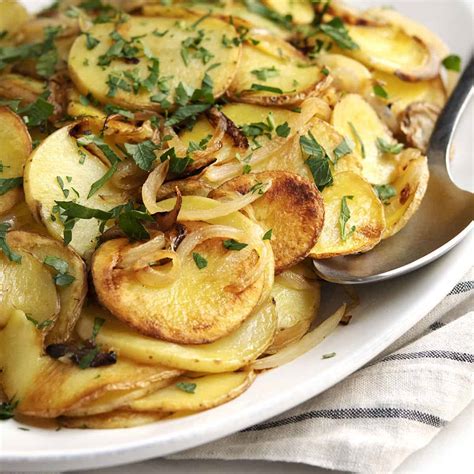 How many calories are in potatoes chef lyonnaise 4 oz - calories, carbs, nutrition