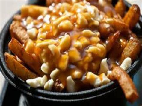 How many calories are in poutine - calories, carbs, nutrition