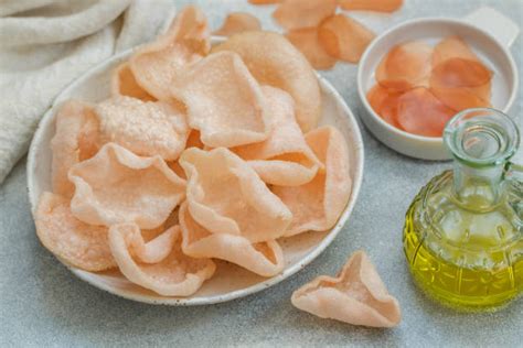 How many calories are in prawn crackers - calories, carbs, nutrition