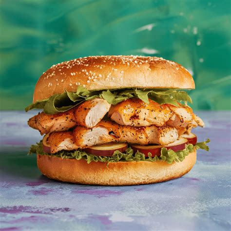 How many calories are in premium grilled chicken club sandwich - calories, carbs, nutrition