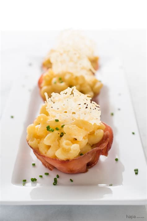 How many calories are in prosciutto wrapped greek macaroni and cheese cups - calories, carbs, nutrition