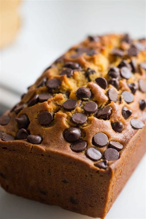 How many calories are in pumpkin chocolate chip bread - calories, carbs, nutrition