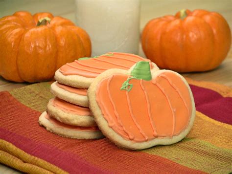 How many calories are in pumpkin sugar cookie - calories, carbs, nutrition