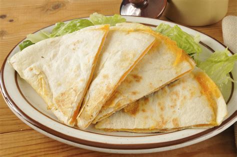 How many calories are in quesadilla rellenos 10