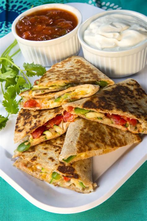 How many calories are in quesadilla vegetable mediterranean 10