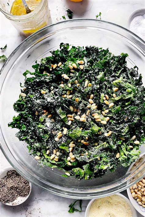 How many calories are in quinoa salad with kale, pine nuts and parmesan - calories, carbs, nutrition