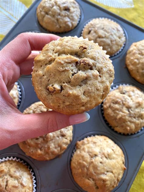 How many calories are in raisin bran muffins - calories, carbs, nutrition