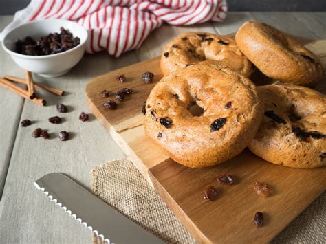 How many calories are in raisin cinnamon - calories, carbs, nutrition