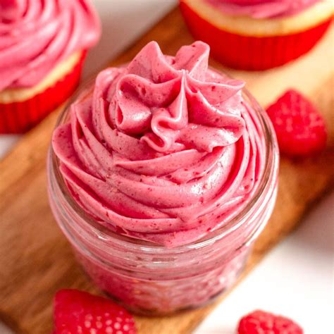 How many calories are in raspberry cream cheese frosting - calories, carbs, nutrition