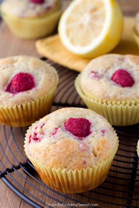 How many calories are in raspberry lemon muffin - calories, carbs, nutrition