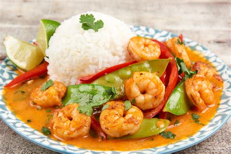 How many calories are in red curry salad with firecracker shrimp - calories, carbs, nutrition