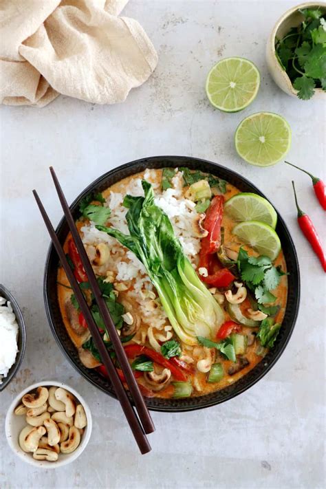 How many calories are in red thai chicken curry, shrimp, bok choy - calories, carbs, nutrition