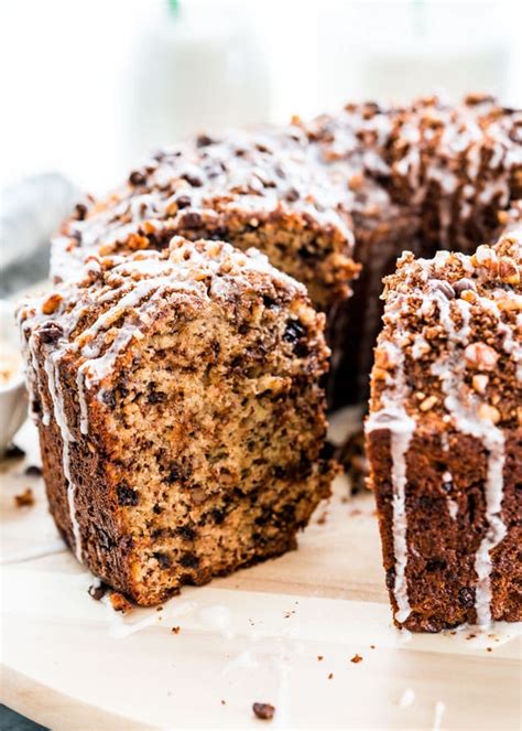 How many calories are in reduced-fat banana chocolate chip coffee cake - calories, carbs, nutrition