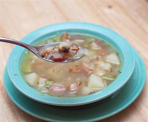 How many calories are in rhode island clam chowder - calories, carbs, nutrition