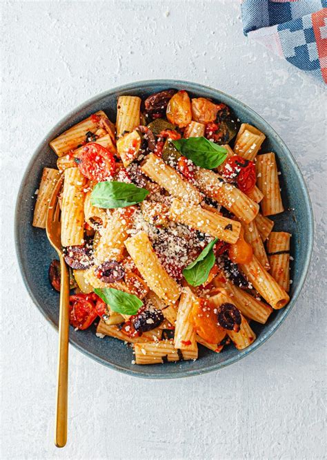 How many calories are in rigatoni with fresh roasted tomato - calories, carbs, nutrition