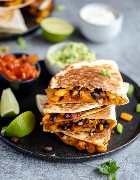 How many calories are in right choice black bean sweet potato quesadilla - calories, carbs, nutrition