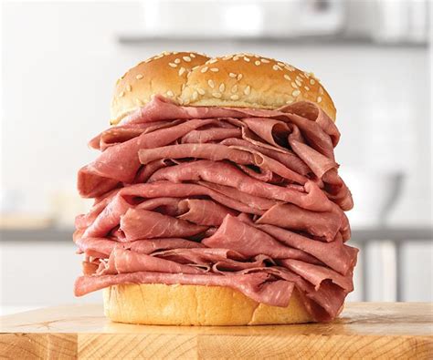 How many calories are in roast beef sandwich on wheat - calories, carbs, nutrition