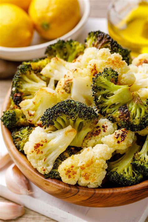 How many calories are in roasted broccoli and cauliflower with lemon and garlic - calories, carbs, nutrition