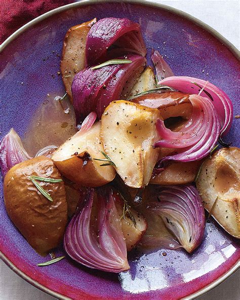 How many calories are in roasted pears and red onions - calories, carbs, nutrition