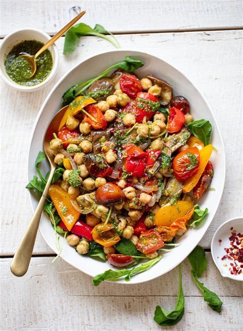 How many calories are in roasted vegetable salad with pesto - calories, carbs, nutrition