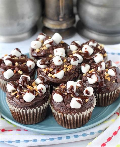 How many calories are in rocky road cupcake - calories, carbs, nutrition