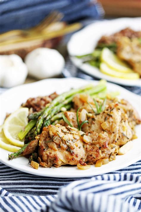 How many calories are in rosemary garlic chicken plate - calories, carbs, nutrition
