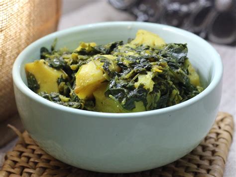 How many calories are in saag aloo - calories, carbs, nutrition