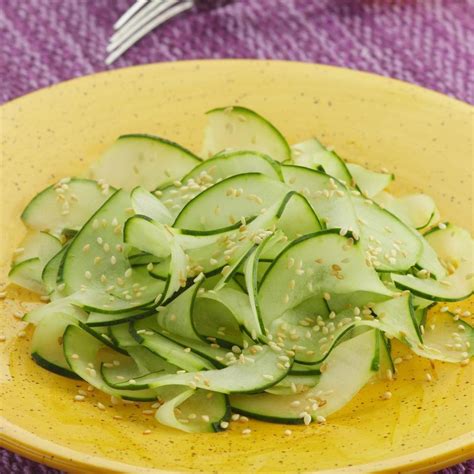 How many calories are in salad cucumber japanese 3 oz - calories, carbs, nutrition