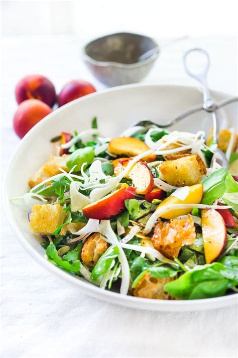 How many calories are in salad entree arugula brie panzanella - calories, carbs, nutrition