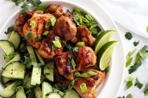 How many calories are in salad entree chicken thigh lemongrass - calories, carbs, nutrition